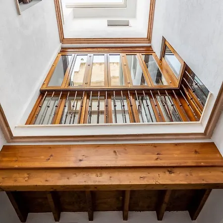 Beautiful Ground Floor Duplex In The Heart Of Appartamento Siviglia