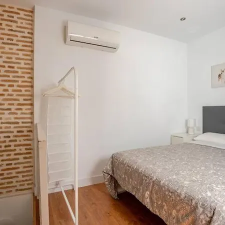 Beautiful Ground Floor Duplex In The Heart Of *